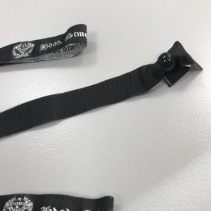 Pulsera de tela